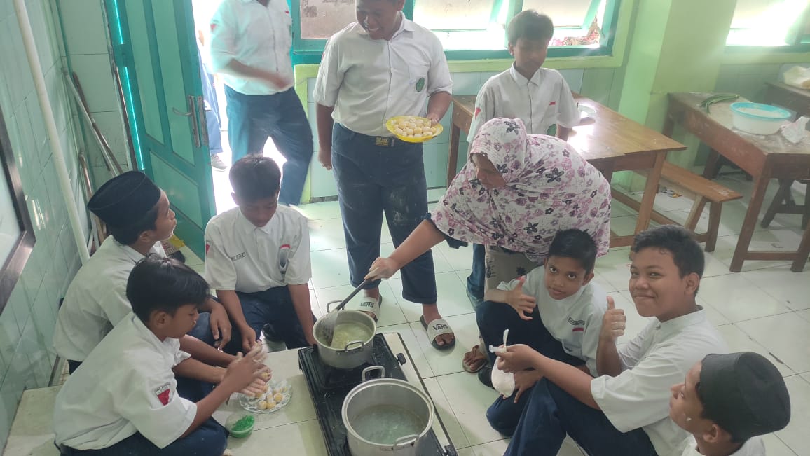 Kegiatan P5 Kelas 7 Kearifan Lokal