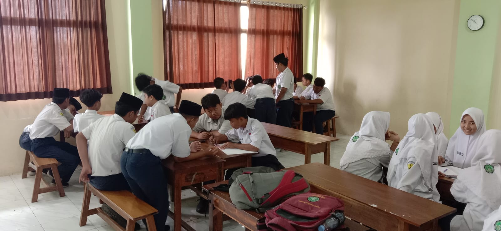 Perangi Perundungan dan Kecanduan Gadget dengan Cara Kreatif!